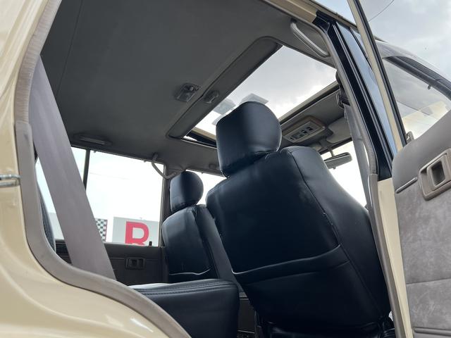 ランドクルーザープラド ＥＸワイド　全塗装車　３．０ディーゼルＴＢ　８人乗り　４ＷＤ　サンルーフ　２インチリフトアップ　社外ＨＤＤナビ　フルセグＴＶ　ＤＶＤ　Ｂカメラ　ＥＴＣ　リヤヒーター　ＬＥＤライト　ＬＥＤテール　社外１６インチＡＷ（44枚目）
