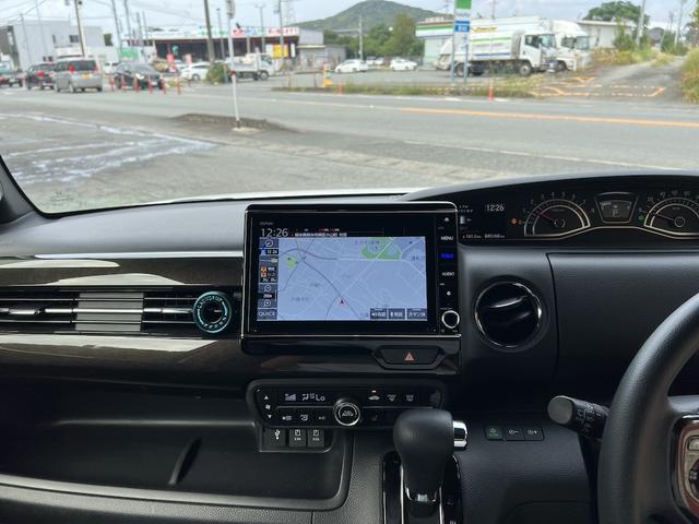 Ｎ－ＢＯＸカスタム Ｇ・Ｌホンダセンシング　純正８型インターナビ　フルセグＴＶ　ＤＶＤ　Ｂカメラ　アプルカプレイ　ＥＴＣ　スマートキー　ＥＧプッシュ　アイスト　左パワースライド　シートＨ　ＬＥＤライト　ＬＥＤフォグ　１４ＡＷ　衝突軽減　ドラレコ（5枚目）