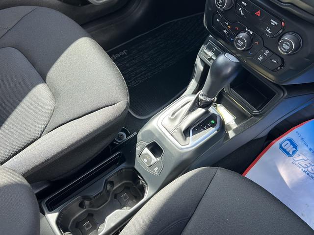 CHRYSLER JEEP JEEP RENEGADE LONGITUDE