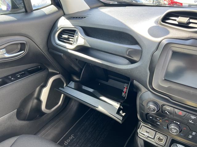 CHRYSLER JEEP JEEP RENEGADE LONGITUDE