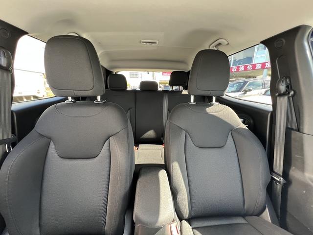 CHRYSLER JEEP JEEP RENEGADE LONGITUDE