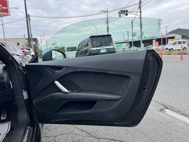 TTクーペ 2.0TFSI クワトロ SラインPKG 4WD 12.3型ナビ フルセグ Bカメラ ETC スマートキー アイスト クルコン ハーフレザーシート マトリクスLEDライト シーケンシャルウィンカー 社外19AW ダウンサス(25枚目)