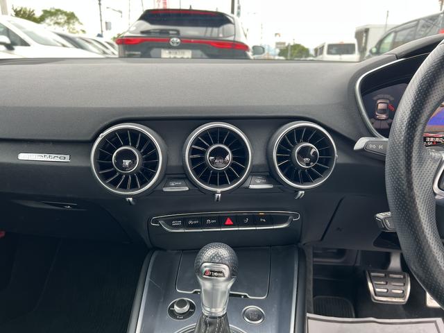 TTクーペ 2.0TFSI クワトロ SラインPKG 4WD 12.3型ナビ フルセグ Bカメラ ETC スマートキー アイスト クルコン ハーフレザーシート マトリクスLEDライト シーケンシャルウィンカー 社外19AW ダウンサス(32枚目)