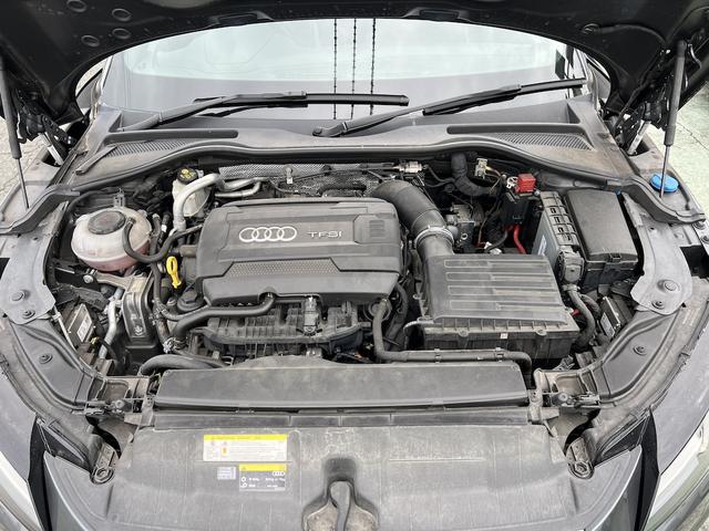 TTクーペ 2.0TFSI クワトロ SラインPKG 4WD 12.3型ナビ フルセグ Bカメラ ETC スマートキー アイスト クルコン ハーフレザーシート マトリクスLEDライト シーケンシャルウィンカー 社外19AW ダウンサス(42枚目)