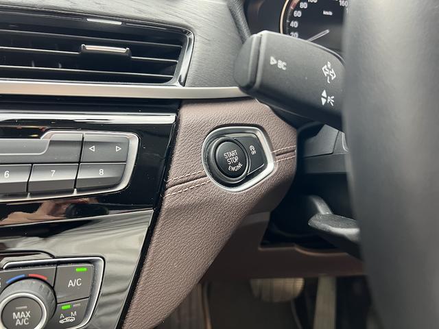 X1 xDrive 18d xライン ハイラインパッケージ 2.0ディーゼルTB・4WD・純正10.2型HDDナビ・Bカメラ・ソナー・ETC・スマートキー・EGプッシュ・アンビエントライト・本革シート・シートH・パワーバック・18AW・LEDライト・衝突軽減B(32枚目)