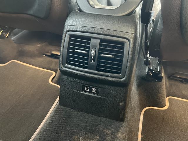 X1 xDrive 18d xライン ハイラインパッケージ 2.0ディーゼルTB・4WD・純正10.2型HDDナビ・Bカメラ・ソナー・ETC・スマートキー・EGプッシュ・アンビエントライト・本革シート・シートH・パワーバック・18AW・LEDライト・衝突軽減B(39枚目)