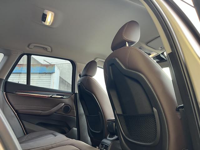 X1 xDrive 18d xライン ハイラインパッケージ 2.0ディーゼルTB・4WD・純正10.2型HDDナビ・Bカメラ・ソナー・ETC・スマートキー・EGプッシュ・アンビエントライト・本革シート・シートH・パワーバック・18AW・LEDライト・衝突軽減B(43枚目)