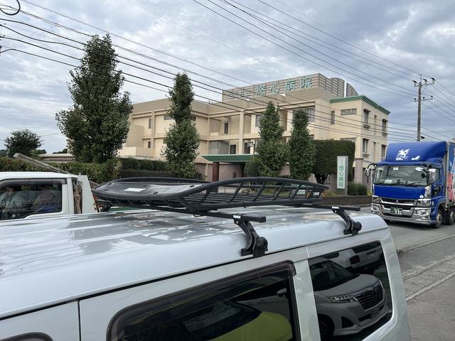 タウンエースバン GL アルトピアーノキャンピング・8ナンバー・5人乗り・ベッドキット・2列目バタフライシート・外部電源・LED照明・シンク・コンセント・シャワー・リヤTV・ルーフキャリア・社外14AWホワイトレターキーレス(16枚目)