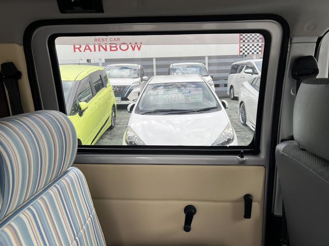 タウンエースバン GL アルトピアーノキャンピング・8ナンバー・5人乗り・ベッドキット・2列目バタフライシート・外部電源・LED照明・シンク・コンセント・シャワー・リヤTV・ルーフキャリア・社外14AWホワイトレターキーレス(41枚目)
