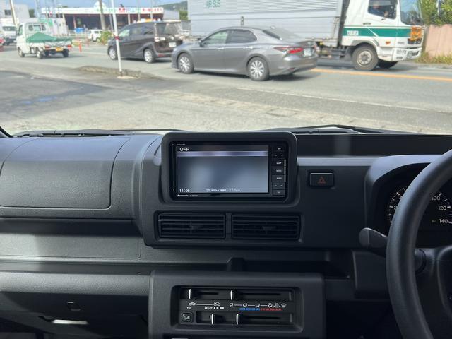 ハイゼットトラック JPスターHappy1+キャンピング・8ナンバー・4人乗り・4WD・ソーラーパネル・FFヒーター・シャワー・ギャレー・電動ステップ・電子レンジ・コンプレッサー式冷蔵庫・強化スプリング・ミラー型ドラレコ(4枚目)