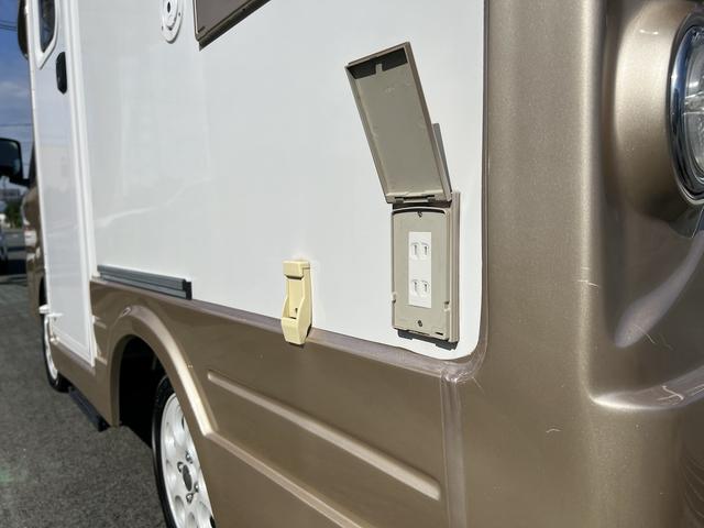 ハイゼットトラック JPスターHappy1+キャンピング・8ナンバー・4人乗り・4WD・ソーラーパネル・FFヒーター・シャワー・ギャレー・電動ステップ・電子レンジ・コンプレッサー式冷蔵庫・強化スプリング・ミラー型ドラレコ(11枚目)