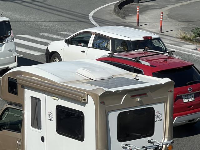 ハイゼットトラック JPスターHappy1+キャンピング・8ナンバー・4人乗り・4WD・ソーラーパネル・FFヒーター・シャワー・ギャレー・電動ステップ・電子レンジ・コンプレッサー式冷蔵庫・強化スプリング・ミラー型ドラレコ(14枚目)