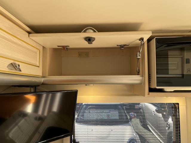 ハイゼットトラック JPスターHappy1+キャンピング・8ナンバー・4人乗り・4WD・ソーラーパネル・FFヒーター・シャワー・ギャレー・電動ステップ・電子レンジ・コンプレッサー式冷蔵庫・強化スプリング・ミラー型ドラレコ(36枚目)