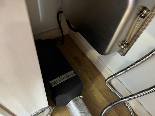 ハイゼットトラック JPスターHappy1+キャンピング・8ナンバー・4人乗り・4WD・ソーラーパネル・FFヒーター・シャワー・ギャレー・電動ステップ・電子レンジ・コンプレッサー式冷蔵庫・強化スプリング・ミラー型ドラレコ(45枚目)