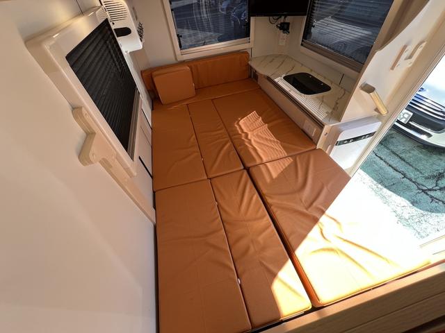 ハイゼットトラック JPスターHappy1+キャンピング・8ナンバー・4人乗り・4WD・ソーラーパネル・FFヒーター・シャワー・ギャレー・電動ステップ・電子レンジ・コンプレッサー式冷蔵庫・強化スプリング・ミラー型ドラレコ(50枚目)