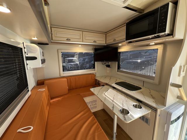 ハイゼットトラック JPスターHappy1+キャンピング・8ナンバー・4人乗り・4WD・ソーラーパネル・FFヒーター・シャワー・ギャレー・電動ステップ・電子レンジ・コンプレッサー式冷蔵庫・強化スプリング・ミラー型ドラレコ(53枚目)