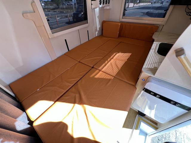 ハイゼットトラック JPスターHappy1+キャンピング・8ナンバー・4人乗り・4WD・ソーラーパネル・FFヒーター・シャワー・ギャレー・電動ステップ・電子レンジ・コンプレッサー式冷蔵庫・強化スプリング・ミラー型ドラレコ(57枚目)