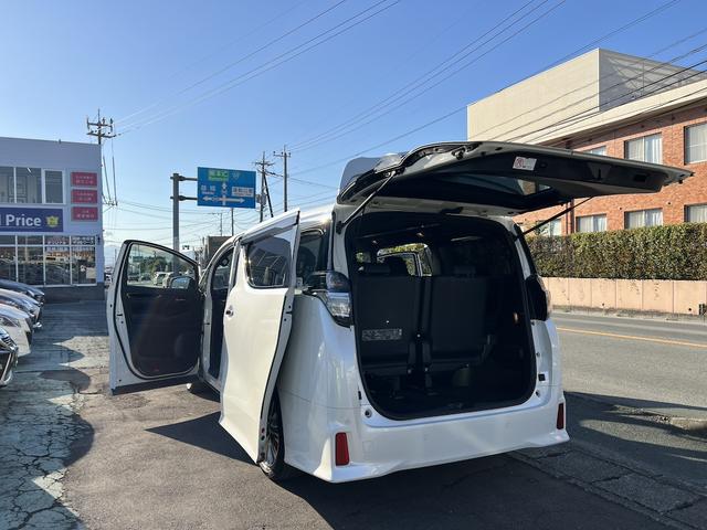 ヴェルファイア 2.5Z Aエディション ゴールデンアイズ 7人乗り・純正10型SDナビ・フルセグ・DVD再生・Bカメラ・後席12型FD・両電動・パワーBK・ハーフレザー・オットマン・衝突軽減・Rクルコン・純正18AW・LEDライト・Fアドミレイションエアロ(18枚目)