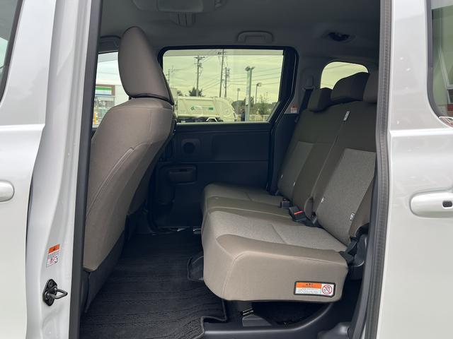 シエンタ ハイブリッドＧ　１．５ＨＶ・５人乗り・純正１０．５型Ｔコネクトナビ・フルセグ・アップルカープレイ・全方位カメラ・ソナー・ＥＴＣ２．０・天井サーキュレター・スマートキー・Ｒクルコン・シートＨ・両電動スライド・衝突軽減（20枚目）