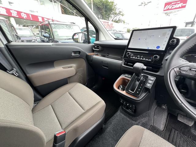 シエンタ ハイブリッドＧ　１．５ＨＶ・５人乗り・純正１０．５型Ｔコネクトナビ・フルセグ・アップルカープレイ・全方位カメラ・ソナー・ＥＴＣ２．０・天井サーキュレター・スマートキー・Ｒクルコン・シートＨ・両電動スライド・衝突軽減（34枚目）