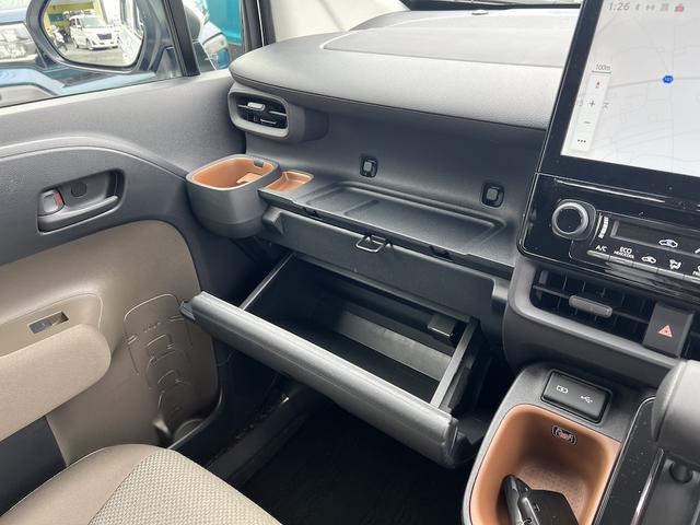 シエンタ ハイブリッドＧ　１．５ＨＶ・５人乗り・純正１０．５型Ｔコネクトナビ・フルセグ・アップルカープレイ・全方位カメラ・ソナー・ＥＴＣ２．０・天井サーキュレター・スマートキー・Ｒクルコン・シートＨ・両電動スライド・衝突軽減（35枚目）