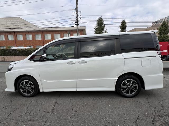 ヴォクシー ＺＳ　煌ＩＩ　純正１０型ＳＤナビ・フルセグＴＶ・ＤＶＤ再生・Ｂカメラ・ソナー・ＥＴＣ・アイスト・スマートキー・ＥＧプッシュ・クルコン・両側電動スライドドア・後席ロールブラインド・ＬＥＤライト・純正１６ＡＷ・衝突軽減（15枚目）