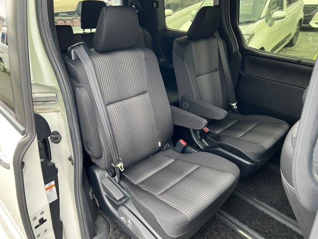 ヴォクシー ＺＳ　煌ＩＩ　純正１０型ＳＤナビ・フルセグＴＶ・ＤＶＤ再生・Ｂカメラ・ソナー・ＥＴＣ・アイスト・スマートキー・ＥＧプッシュ・クルコン・両側電動スライドドア・後席ロールブラインド・ＬＥＤライト・純正１６ＡＷ・衝突軽減（45枚目）