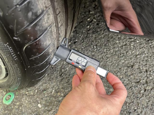 Ｃクラスステーションワゴン Ｃ２００ステーションワゴンアバンギャルドＡＭＧライＰ　１．５ターボＨＶ・サンルーフ・純正１１．９型ＨＤＤナビ・フルセグＴＶ・全方位カメ・ＥＴＣ・ヘッドアップディスプレイ・本革シート・シートＨ・パワーバックドア・ＡＭＧ１８ＡＷ・デジタルライト・ルーフレール（9枚目）