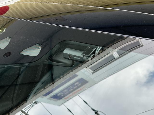 Ｃクラスステーションワゴン Ｃ２００ステーションワゴンアバンギャルドＡＭＧライＰ　１．５ターボＨＶ・サンルーフ・純正１１．９型ＨＤＤナビ・フルセグＴＶ・全方位カメ・ＥＴＣ・ヘッドアップディスプレイ・本革シート・シートＨ・パワーバックドア・ＡＭＧ１８ＡＷ・デジタルライト・ルーフレール（15枚目）