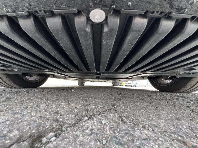 Ｃクラスステーションワゴン Ｃ２００ステーションワゴンアバンギャルドＡＭＧライＰ　１．５ターボＨＶ・サンルーフ・純正１１．９型ＨＤＤナビ・フルセグＴＶ・全方位カメ・ＥＴＣ・ヘッドアップディスプレイ・本革シート・シートＨ・パワーバックドア・ＡＭＧ１８ＡＷ・デジタルライト・ルーフレール（48枚目）