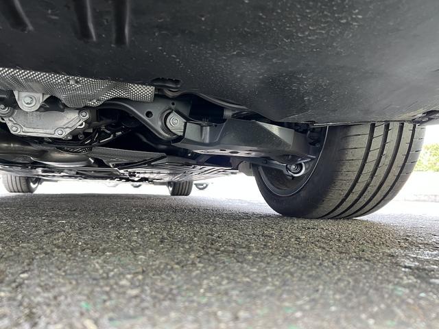 Ｃクラスステーションワゴン Ｃ２００ステーションワゴンアバンギャルドＡＭＧライＰ　１．５ターボＨＶ・サンルーフ・純正１１．９型ＨＤＤナビ・フルセグＴＶ・全方位カメ・ＥＴＣ・ヘッドアップディスプレイ・本革シート・シートＨ・パワーバックドア・ＡＭＧ１８ＡＷ・デジタルライト・ルーフレール（50枚目）