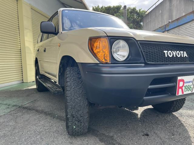 ランドクルーザープラド TX 3.0ディーゼルTB・8人乗・ナロボディー・フルタイム4WD・全塗装車・社外ナビ・フルセグ・Bカメラ・ETC・キーレス・リヤヒーター・ウッドコンビH・丸目フェイス・グリル・社外16AW・ホワイトレター(13枚目)