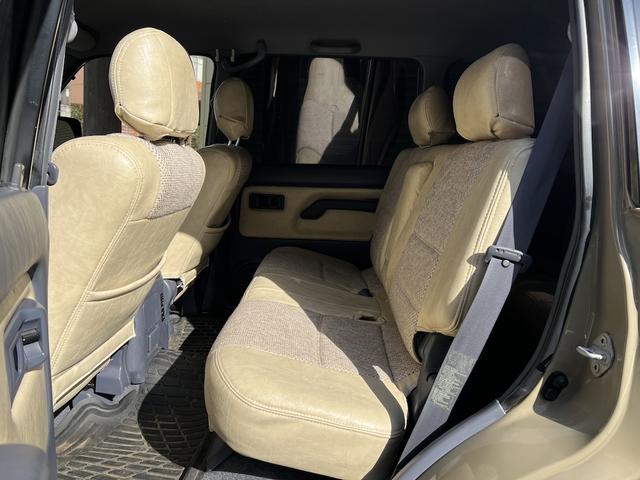 ランドクルーザープラド TX 3.0ディーゼルTB・8人乗・ナロボディー・フルタイム4WD・全塗装車・社外ナビ・フルセグ・Bカメラ・ETC・キーレス・リヤヒーター・ウッドコンビH・丸目フェイス・グリル・社外16AW・ホワイトレター(16枚目)