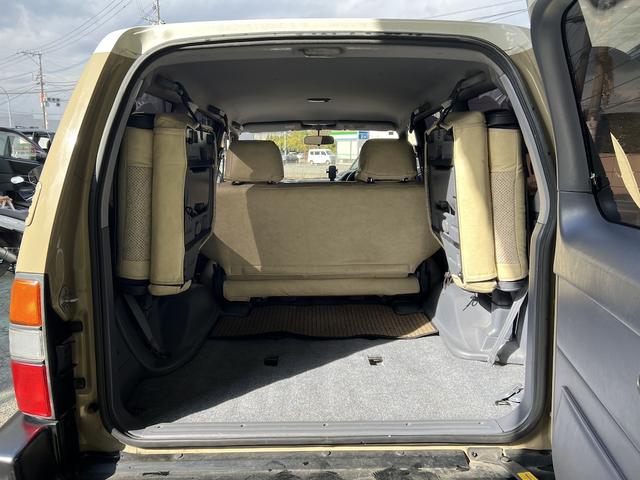 ランドクルーザープラド TX 3.0ディーゼルTB・8人乗・ナロボディー・フルタイム4WD・全塗装車・社外ナビ・フルセグ・Bカメラ・ETC・キーレス・リヤヒーター・ウッドコンビH・丸目フェイス・グリル・社外16AW・ホワイトレター(22枚目)