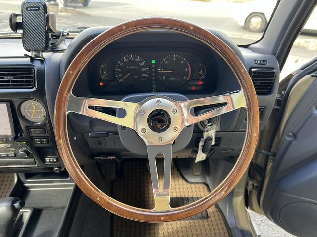 ランドクルーザープラド TX 3.0ディーゼルTB・8人乗・ナロボディー・フルタイム4WD・全塗装車・社外ナビ・フルセグ・Bカメラ・ETC・キーレス・リヤヒーター・ウッドコンビH・丸目フェイス・グリル・社外16AW・ホワイトレター(30枚目)