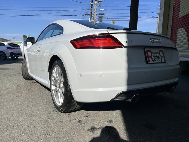 TTクーペ 2.0TFSI 2.0ターボ・12.3型ナビ・フルセグ・DVD・Bカメラ・ソナー・ETC・スマートキー・パドルシフト・クルコン・LEDライト・フォグ・18AW・ドラレコ・パドルシフト・逸脱抑制・ブラインドスポットM(7枚目)