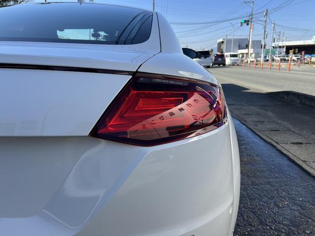 TTクーペ 2.0TFSI 2.0ターボ・12.3型ナビ・フルセグ・DVD・Bカメラ・ソナー・ETC・スマートキー・パドルシフト・クルコン・LEDライト・フォグ・18AW・ドラレコ・パドルシフト・逸脱抑制・ブラインドスポットM(10枚目)