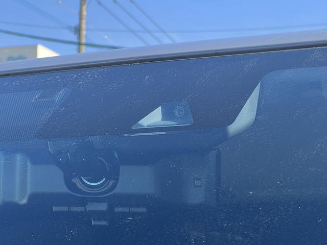 キャラバン プレミアムGX マイルーム 2.4ディーゼルTB・タイヤハウス付き・アルパイン11型ナビ・フルセグ・アップルカープレイ・全方位カメラ・デジタルインナーミラー・インテリキー・LED・社外16AW・JAOSフェンダーガーニィッシュ(11枚目)