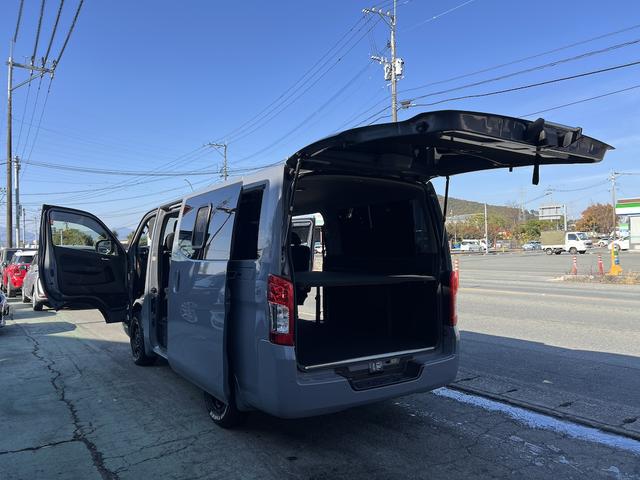 キャラバン プレミアムGX マイルーム 2.4ディーゼルTB・タイヤハウス付き・アルパイン11型ナビ・フルセグ・アップルカープレイ・全方位カメラ・デジタルインナーミラー・インテリキー・LED・社外16AW・JAOSフェンダーガーニィッシュ(18枚目)