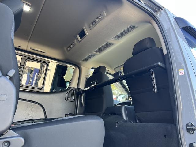 キャラバン プレミアムGX マイルーム 2.4ディーゼルTB・タイヤハウス付き・アルパイン11型ナビ・フルセグ・アップルカープレイ・全方位カメラ・デジタルインナーミラー・インテリキー・LED・社外16AW・JAOSフェンダーガーニィッシュ(42枚目)