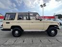 ＥＸワイド　全塗装車　３．０ディーゼルＴＢ　８人乗り　４ＷＤ　サンルーフ　２インチリフトアップ　社外ＨＤＤナビ　フルセグＴＶ　ＤＶＤ　Ｂカメラ　ＥＴＣ　リヤヒーター　ＬＥＤライト　ＬＥＤテール　社外１６インチＡＷ（12枚目）