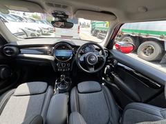 ＭＩＮＩ クーパーＤ　クラシック　トリム　ワンオーナー　ツートン 1100744A30250424W002 6