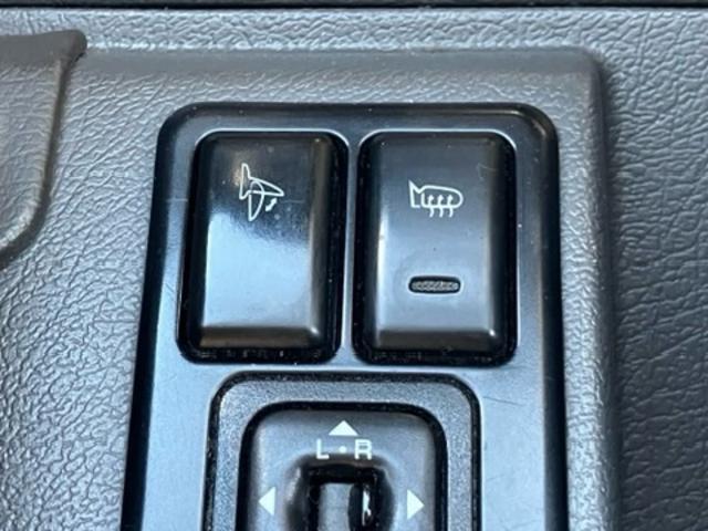 ビッグホーン 　プレジールＩＩ　純正アルミ　３列シート　７人乗り　記録簿　車検令和９年１１月　ターボ交換済（49枚目）