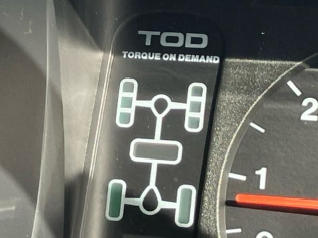 ビッグホーン 　プレジールＩＩ　純正アルミ　３列シート　７人乗り　記録簿　車検令和９年１１月　ターボ交換済（52枚目）