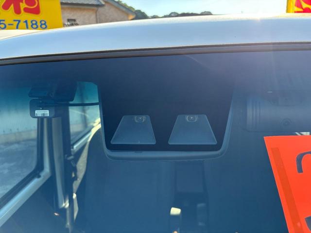 ハイゼットカーゴ スペシャルＳＡＩＩＩ　ＡＴ／パワステ／Ｗエアバック／集中ロック／社外ナビフルセグＴＶ／アイドリングストップ／衝突軽減ブレーキ／横滑り防止装置／レーンキープアシスト／ＥＴＣ（8枚目）