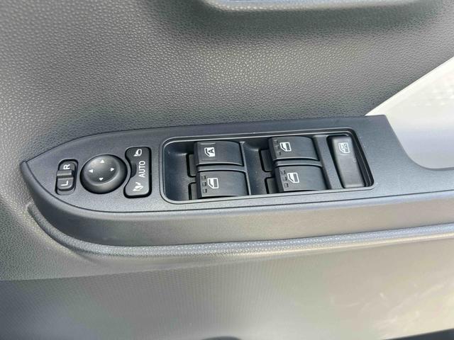 タント Ｘ　インパネシフト　プッシュスタートスイッチ　電子カードキー　電動パーキングブレーキ　カーナビ　バックモニター（パノラマ）　シートヒーター　ブレーキサポート　ＡＢＳ　車線逸脱警報　オートハイビーム（45枚目）