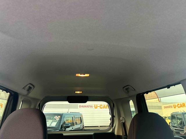 タント ファンクロス　インパネシフト　プッシュスタートスイッチ　電子カードキー　電動パーキングブレーキ　衝突軽減システム　両側オートドア　レーンキープアシスト　ＡＢＳ　アルミホイール　フォグランプ（12枚目）