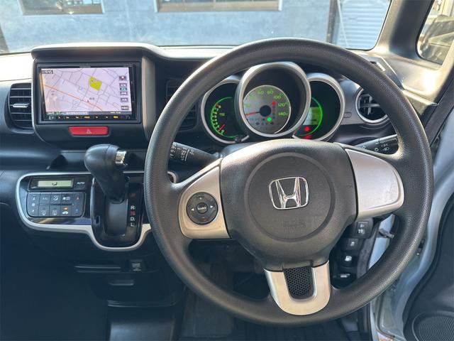 Ｎ－ＢＯＸ Ｇ　ＳＳパッケージ　バックカメラ　両側電動スライドドア　ナビ　スマートキー　アイドリングストップ　電動格納ミラー　ベンチシート　ＣＶＴ　盗難防止システム　ＡＢＳ　ＥＳＣ　アルミホイール　衝突安全ボディ　エアコン（3枚目）