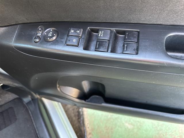 Ｎ－ＢＯＸ Ｇ　ＳＳパッケージ　バックカメラ　両側電動スライドドア　ナビ　スマートキー　アイドリングストップ　電動格納ミラー　ベンチシート　ＣＶＴ　盗難防止システム　ＡＢＳ　ＥＳＣ　アルミホイール　衝突安全ボディ　エアコン（7枚目）