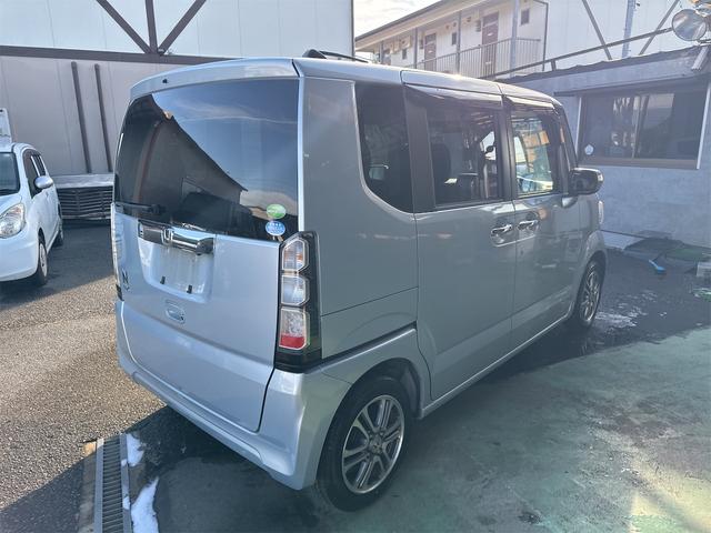 Ｎ－ＢＯＸ Ｇ　ＳＳパッケージ　バックカメラ　両側電動スライドドア　ナビ　スマートキー　アイドリングストップ　電動格納ミラー　ベンチシート　ＣＶＴ　盗難防止システム　ＡＢＳ　ＥＳＣ　アルミホイール　衝突安全ボディ　エアコン（14枚目）